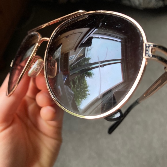 Cute Sunglasses - Picture 3 of 3